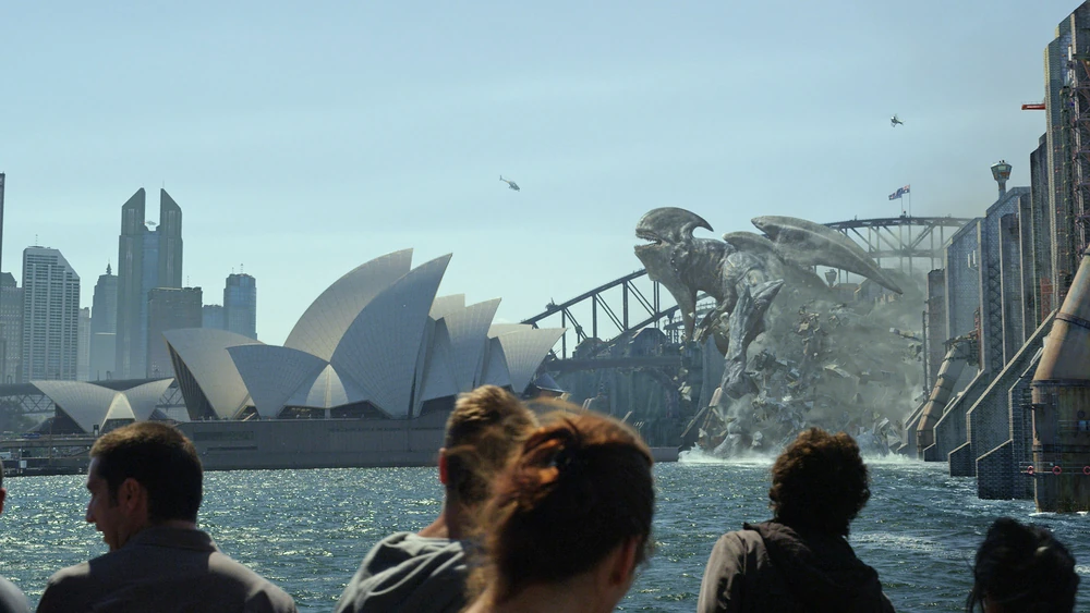 Kaiju attack in Sydney